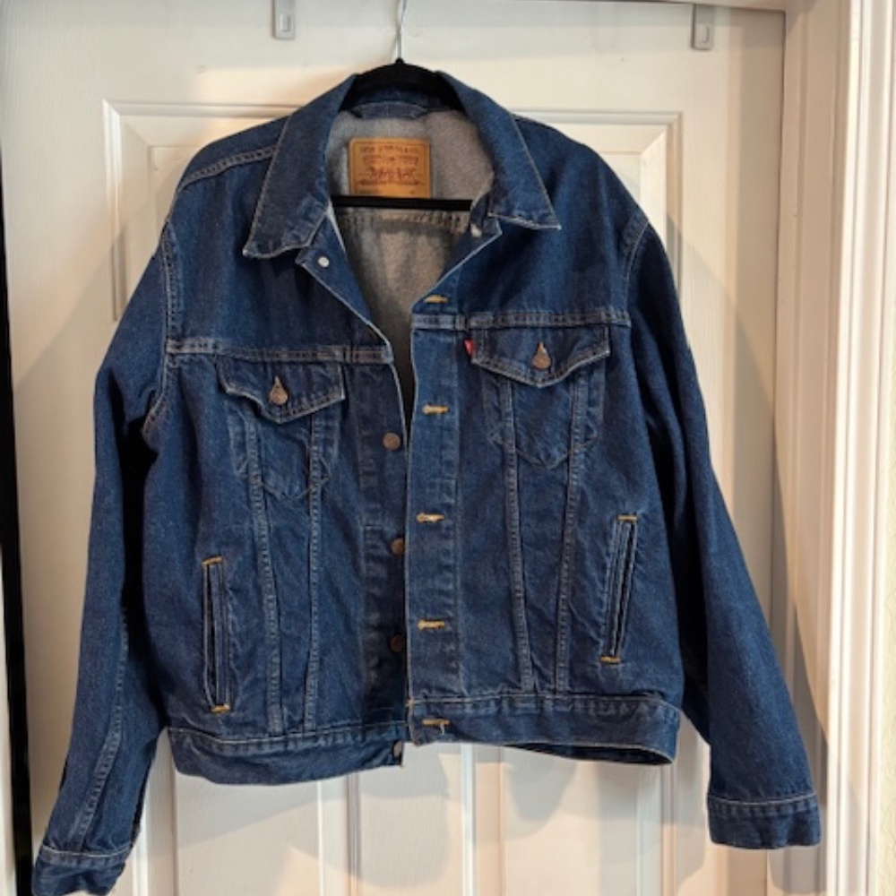 LEVI DENIM MENS JACKET- SZ 46- XL